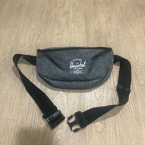 Herschel Supply Company Fanny Pack/Crossbody Bag